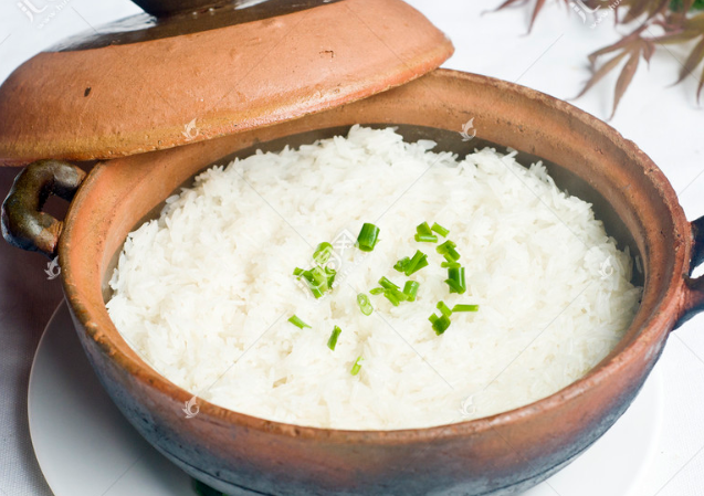 电紫砂锅煮米饭
