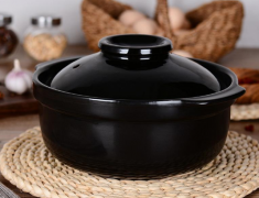 黑砂锅专卖及黑砂锅和白砂锅的区别