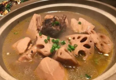 藕鸡砂锅汤及砂锅鸡藕汤的热量成分