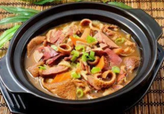 茄汁牛肉砂锅食材