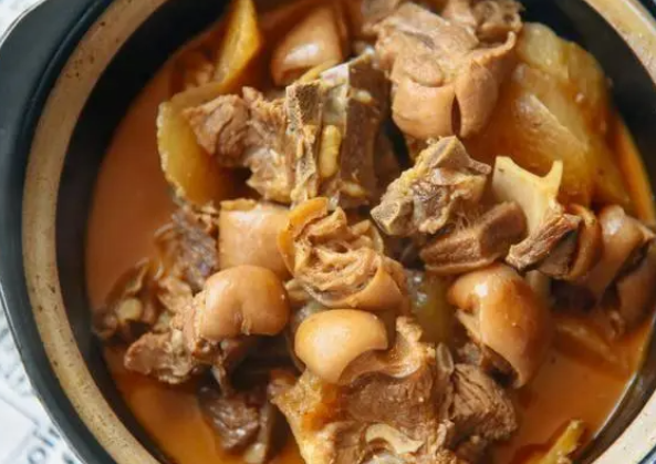 砂锅本地羊肉煲