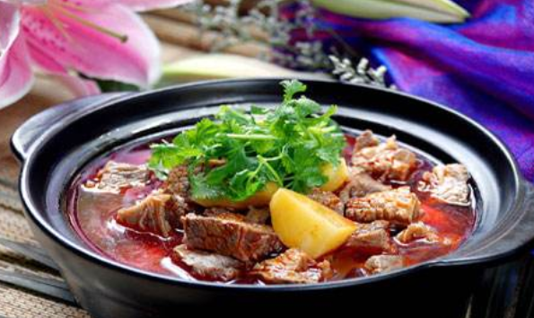砂锅炖牛排