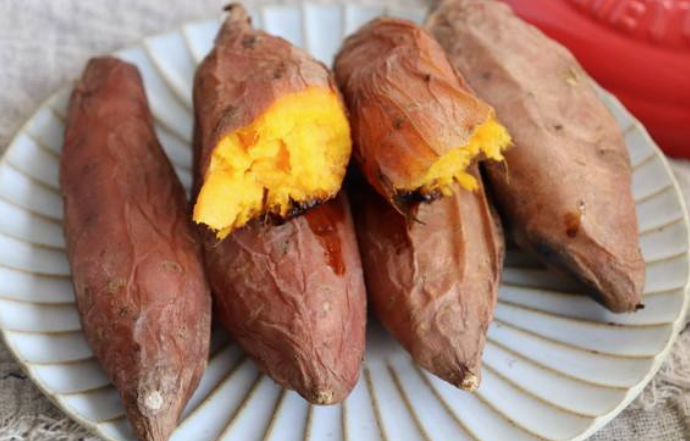 正宗砂锅烤红薯