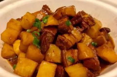 砂锅土豆减脂餐及
