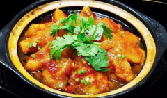 砂锅焗鱼补火锅食