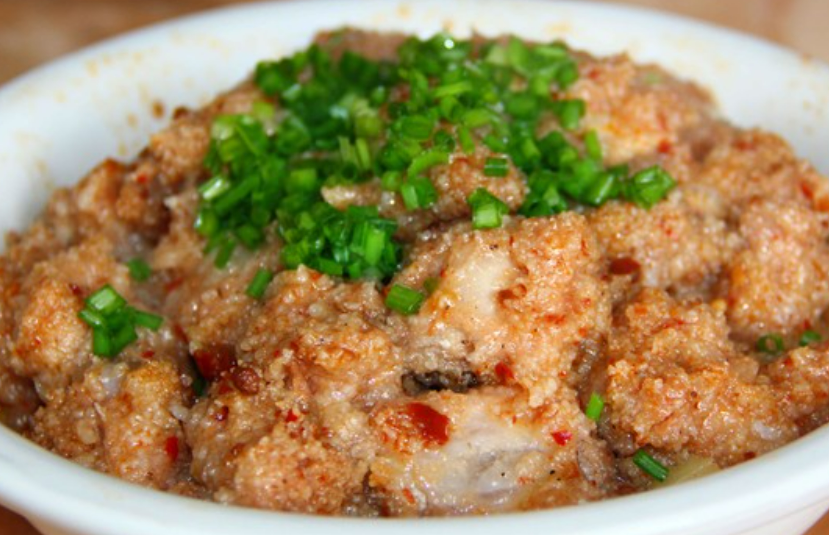 粉蒸排骨和砂锅