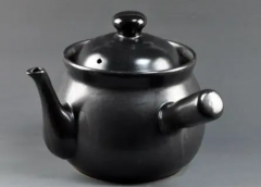 煎中药砂锅及制成的陶瓷制品原料是